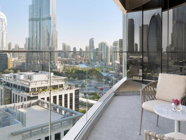 Address Sky View : photo 2 de la chambre chambre club - vue sur burj khalifa
