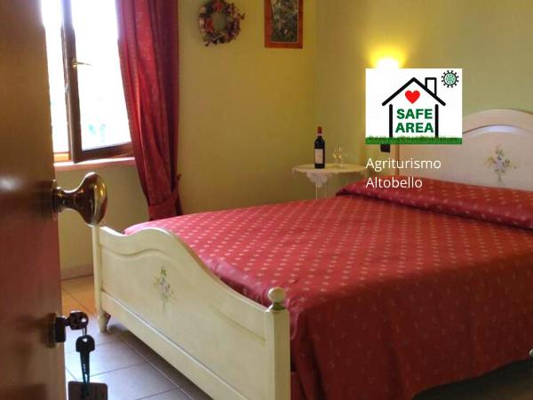 Agriturismo Altobello : photo 4 de la chambre chambre double ou lits jumeaux