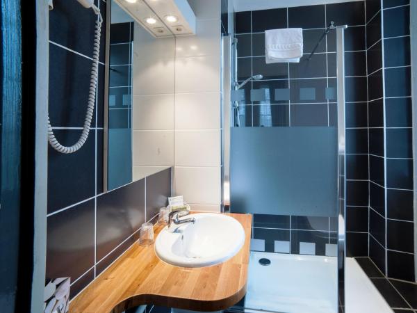 Hôtel Les Tilleuls, Bourges : photo 10 de la chambre chambre double supérieure