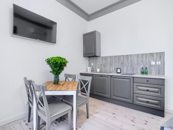 Aparthotel 1899 : photo 7 de la chambre studio avec balcon