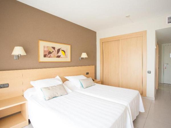 Hotel Almirante : photo 3 de la chambre room #9149623