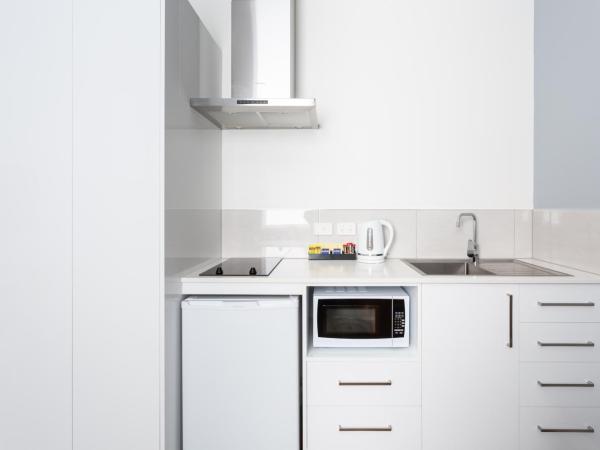 Mayfair Plaza Motel and Apartments : photo 4 de la chambre studio supérieur