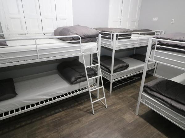Madrid Downtown Hostel : photo 7 de la chambre lit dans dortoir mixte de 10 lits