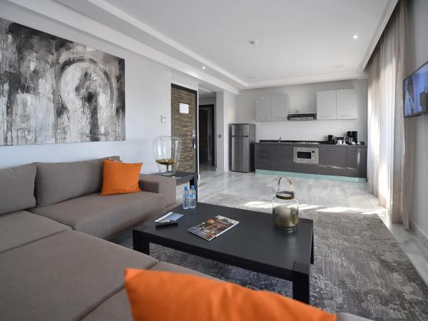 Le Yacht Suites Hotel : photo 4 de la chambre suite présidentielle