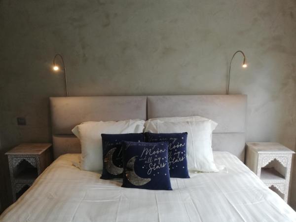 Wellness Sweet Bonihu B&B : photo 6 de la chambre chambre double sans baignoire spa - vue sur jardin