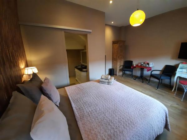 B&B Heart Of Bruges : photo 6 de la chambre chambre double deluxe avec baignoire