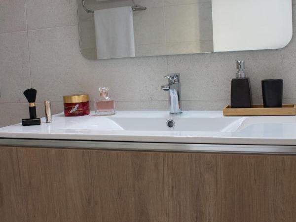 Cardeal Suites & Apartments : photo 5 de la chambre appartement - vue sur jardin