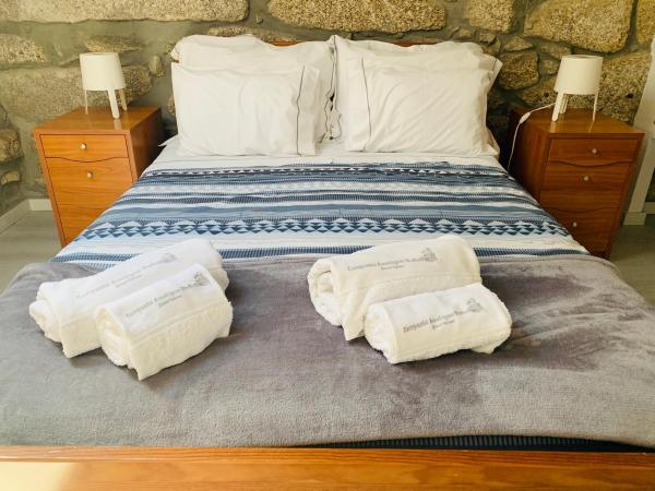 Campanhã Boutique Station : photo 4 de la chambre chambre double avec salle de bains commune