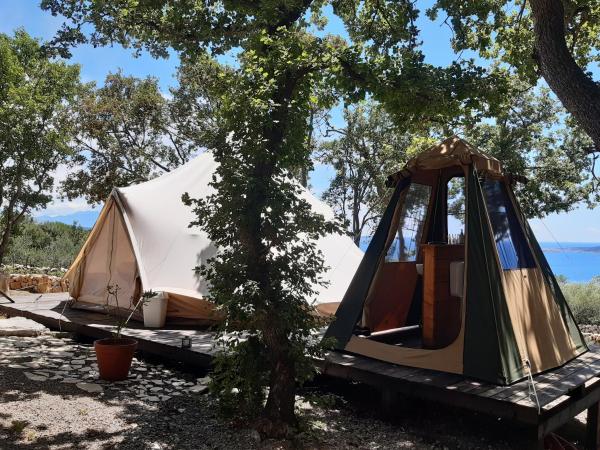 Boutique B&B Agroturizam Sv. Juraj : photo 6 de la chambre tente glamping avec vue