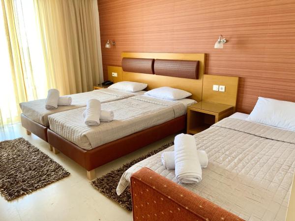 Hotel Flisvos : photo 4 de la chambre chambre triple - vue sur mer