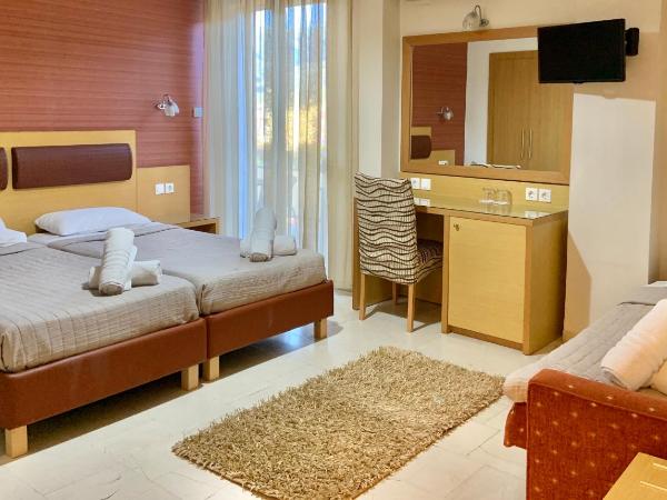 Hotel Flisvos : photo 3 de la chambre chambre triple