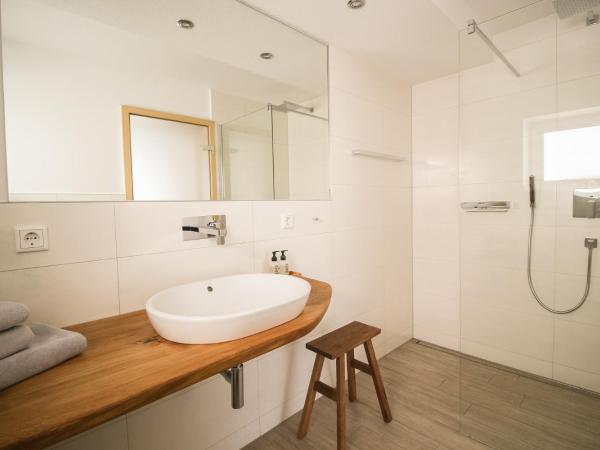 Das Kornburg-Quartier : photo 9 de la chambre chambre simple avec salle de bains privative