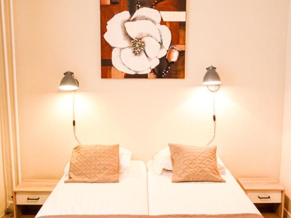 Family Hotel Kooyk : photo 4 de la chambre chambre double avec salle de bains commune