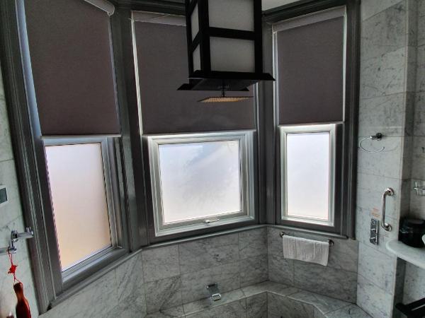 Tower Guest House : photo 7 de la chambre samurai king with sunken bath