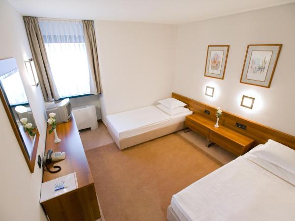 Hotel Laguna Zagreb : photo 1 de la chambre chambre lits jumeaux