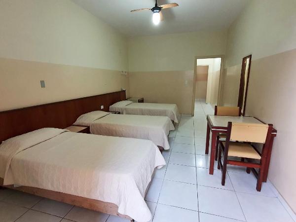 Hotel Plaza Olido : photo 8 de la chambre chambre familiale avec salle de bains privative