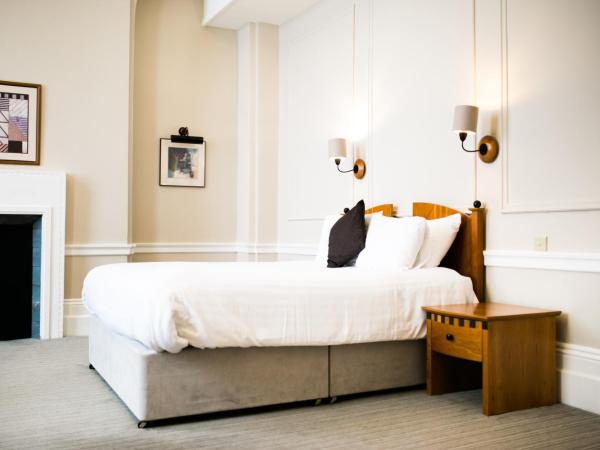 The Angel Hotel : photo 4 de la chambre chambre double premium