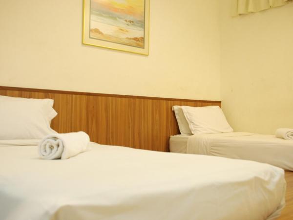 Promenade Service Apartment : photo 1 de la chambre budget twin room (no window)