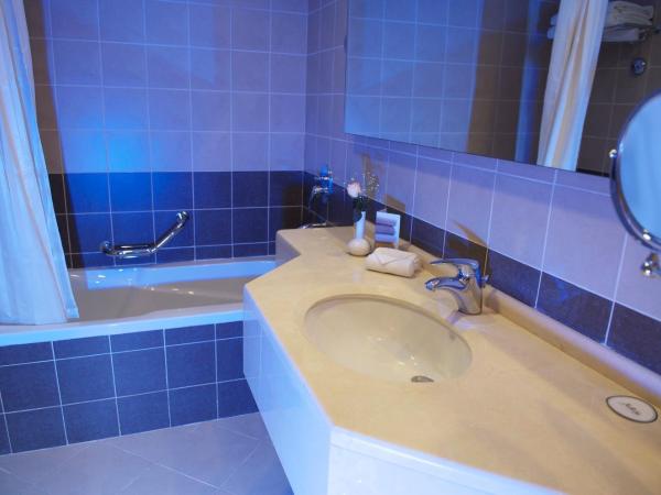 Grand Bellevue Hotel Apartment Dubai : photo 6 de la chambre studio