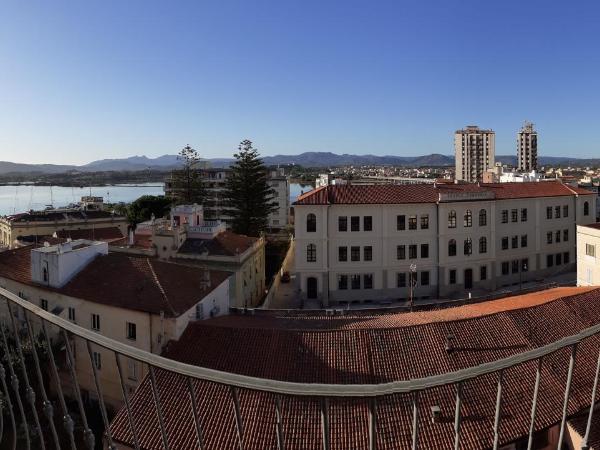 Marysel Rooms : photo 2 de la chambre chambre double avec balcon - vue sur mer