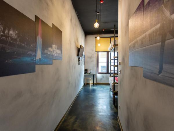 Timeout Heritage Hotel Zagreb : photo 8 de la chambre chambre familiale - vue sur ville 