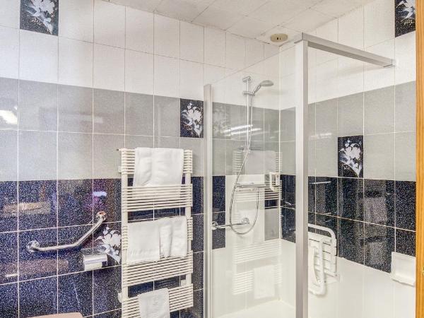 Contact Hôtel Limoges - HOTEL DES DEUX MOULINS : photo 7 de la chambre chambre quadruple