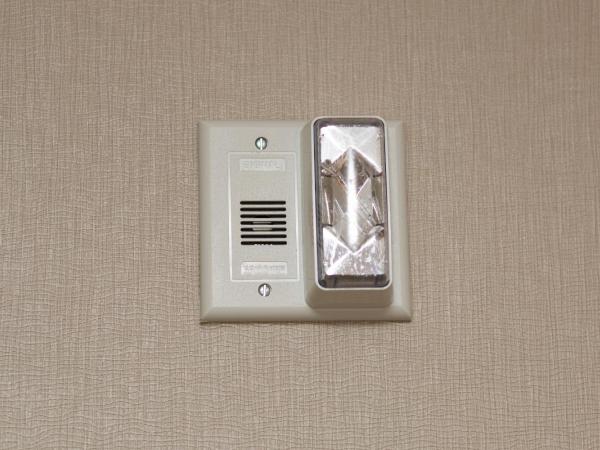 Holiday Inn Colorado Springs - Airport, an IHG Hotel : photo 4 de la chambre chambre lit king-size - adaptée aux personnes malentendantes/non-fumeurs