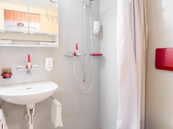 Hotel Lindenhof by Crossworld AG : photo 4 de la chambre chambre double classique - vue sur lac