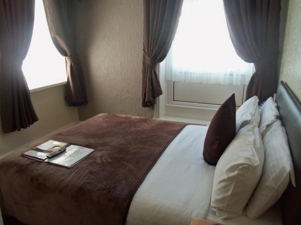 Novello Blackpool : photo 8 de la chambre chambre double avec salle de bains privative