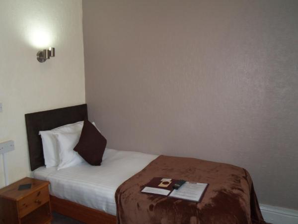 Novello Blackpool : photo 3 de la chambre chambre simple standard avec salle de bains privative