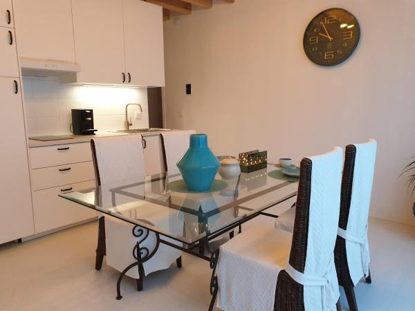 B&B Luxe Suites 1-2-3 : photo 1 de la chambre suite junior avec terrasse