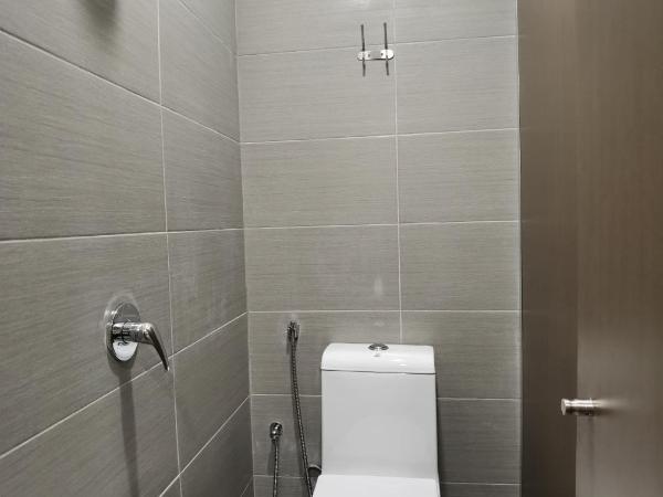 Leo Backpackers @ Central Market : photo 2 de la chambre lit superposé dans dortoir pour femmes