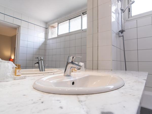 Hotel Ours Blanc - Victor Hugo : photo 2 de la chambre chambre double supérieure