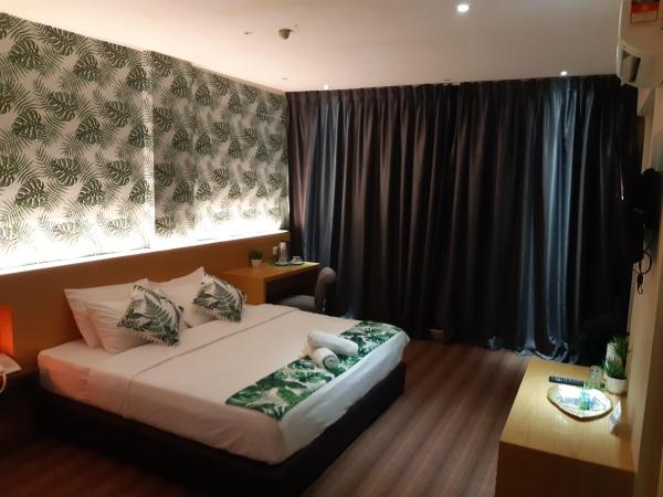 Grandeur Hotel And Spa : photo 6 de la chambre suite deluxe avec baignoire spa