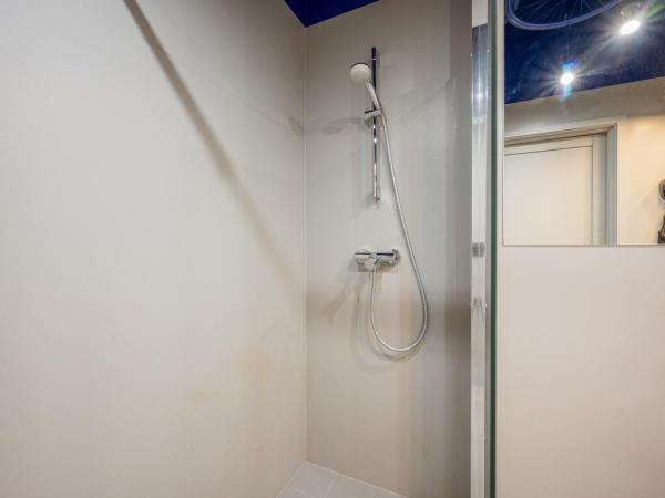 Bike'UP Wrocław : photo 6 de la chambre studio lit king-size