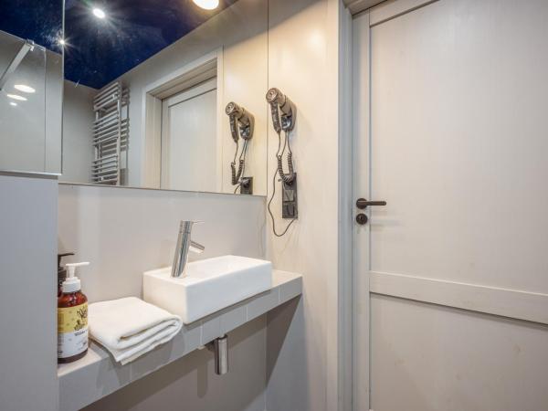 Bike'UP Wrocław : photo 4 de la chambre studio lit king-size