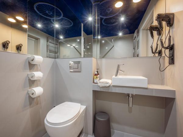 Bike'UP Wrocław : photo 5 de la chambre studio lit king-size