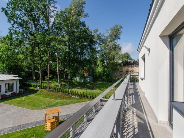 Bema Rooms : photo 9 de la chambre chambre triple avec balcon