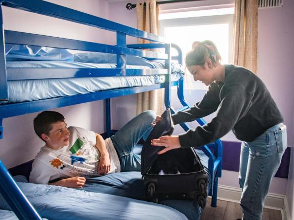 Sheilas Tourist Hostel : photo 1 de la chambre chambre double / lits jumeaux avec salle de bains commune