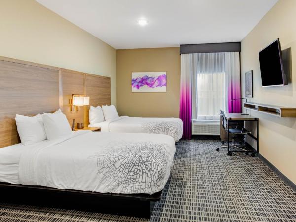 La Quinta by Wyndham San Antonio Alamo City : photo 5 de la chambre chambre avec 2 lits queen-size et douche accessible en fauteuil roulant - adaptée aux personnes à mobilité réduite/malentendantes - non-fumeurs