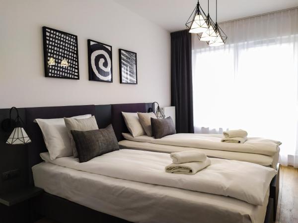 Symphony Baltica Towers Aparthotel : photo 1 de la chambre suite deluxe