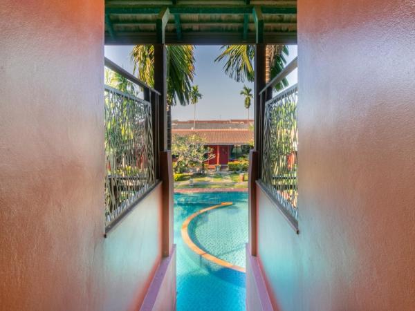 Mai Morn Resort SHA Plus : photo 8 de la chambre chambre lit king-size - vue sur piscine 