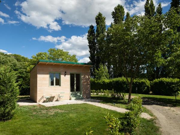 Mas des Cerisiers SPA-SAUNA inclus pour tous les logements : photo 10 de la chambre chalet 1 chambre