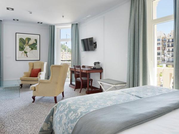 Hotel de Londres y de Inglaterra : photo 5 de la chambre suite junior - vue sur mer