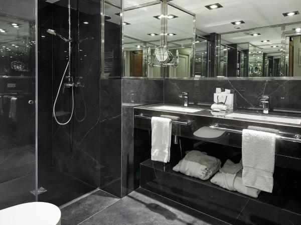 Hotel de Londres y de Inglaterra : photo 8 de la chambre petite chambre double - vue sur mer