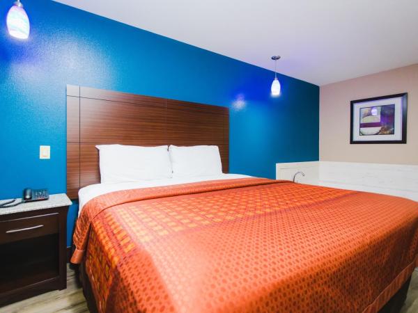 Home Place Inn : photo 5 de la chambre chambre lit king-size avec baignoire spa - fumeurs