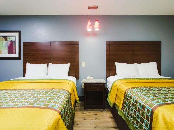 Home Place Inn : photo 6 de la chambre chambre 2 lits queen-size - non-fumeurs