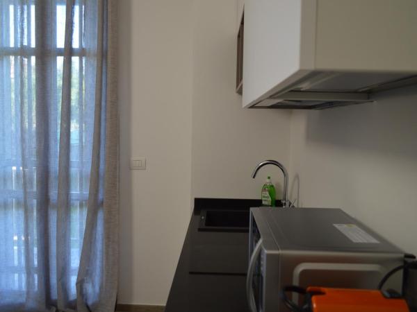 Camere Scandellara 24 : photo 6 de la chambre appartement avec balcon