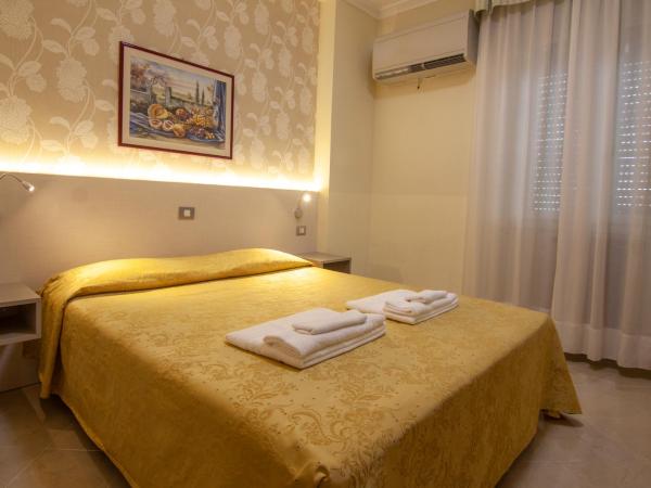 Hotel Dei Fiori : photo 7 de la chambre chambre double standard