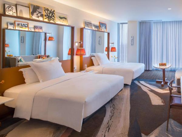 Lotte Hotel Seattle : photo 2 de la chambre chambre lit queen-size deluxe – accessible aux personnes à mobilité réduite